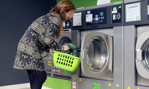 laundry and dry cleaning services in Dubai with Wash House